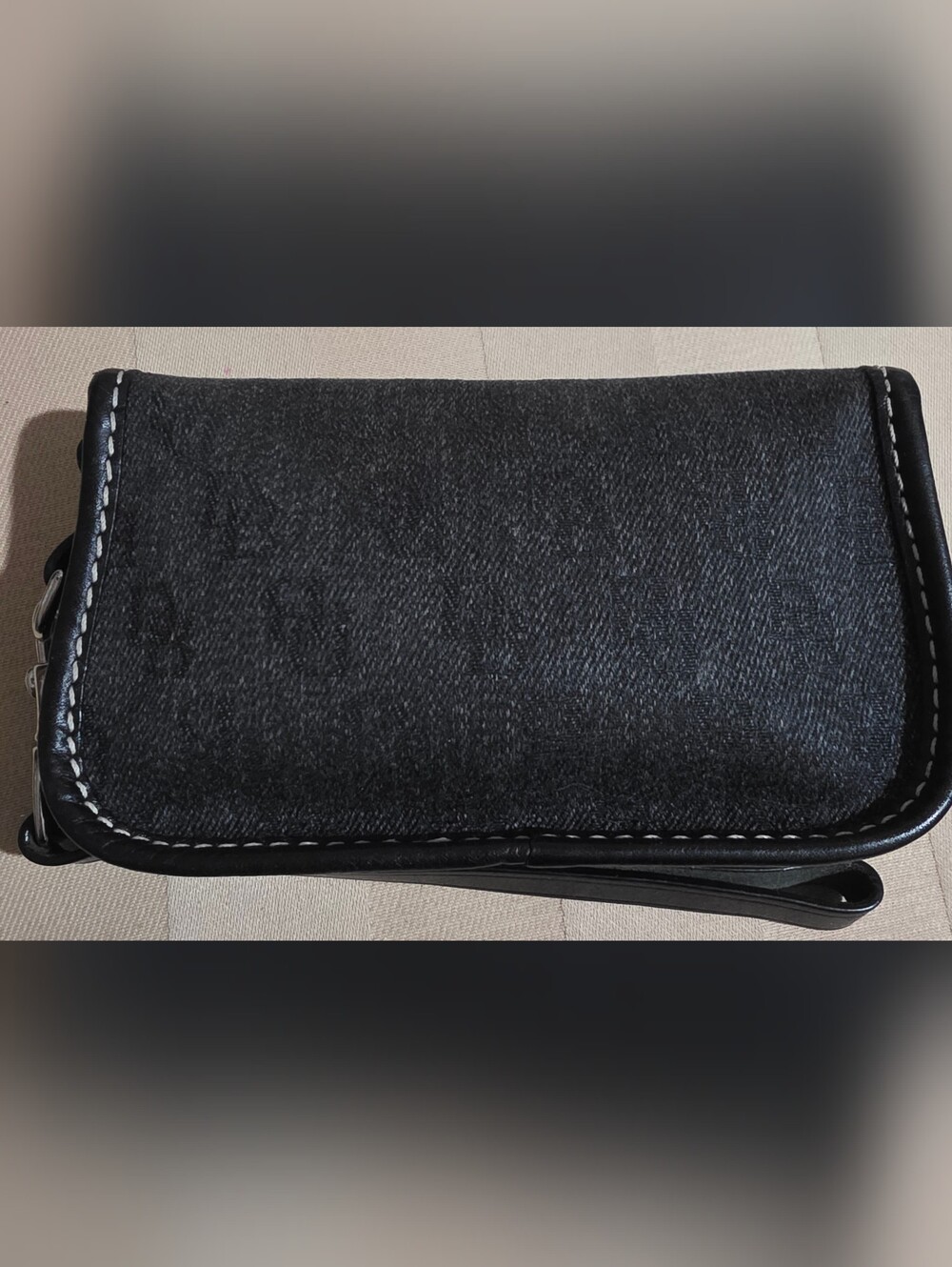 VINTAGE DOONEY & BOURKE BLACK WRISTLET - Picture 2 of 6